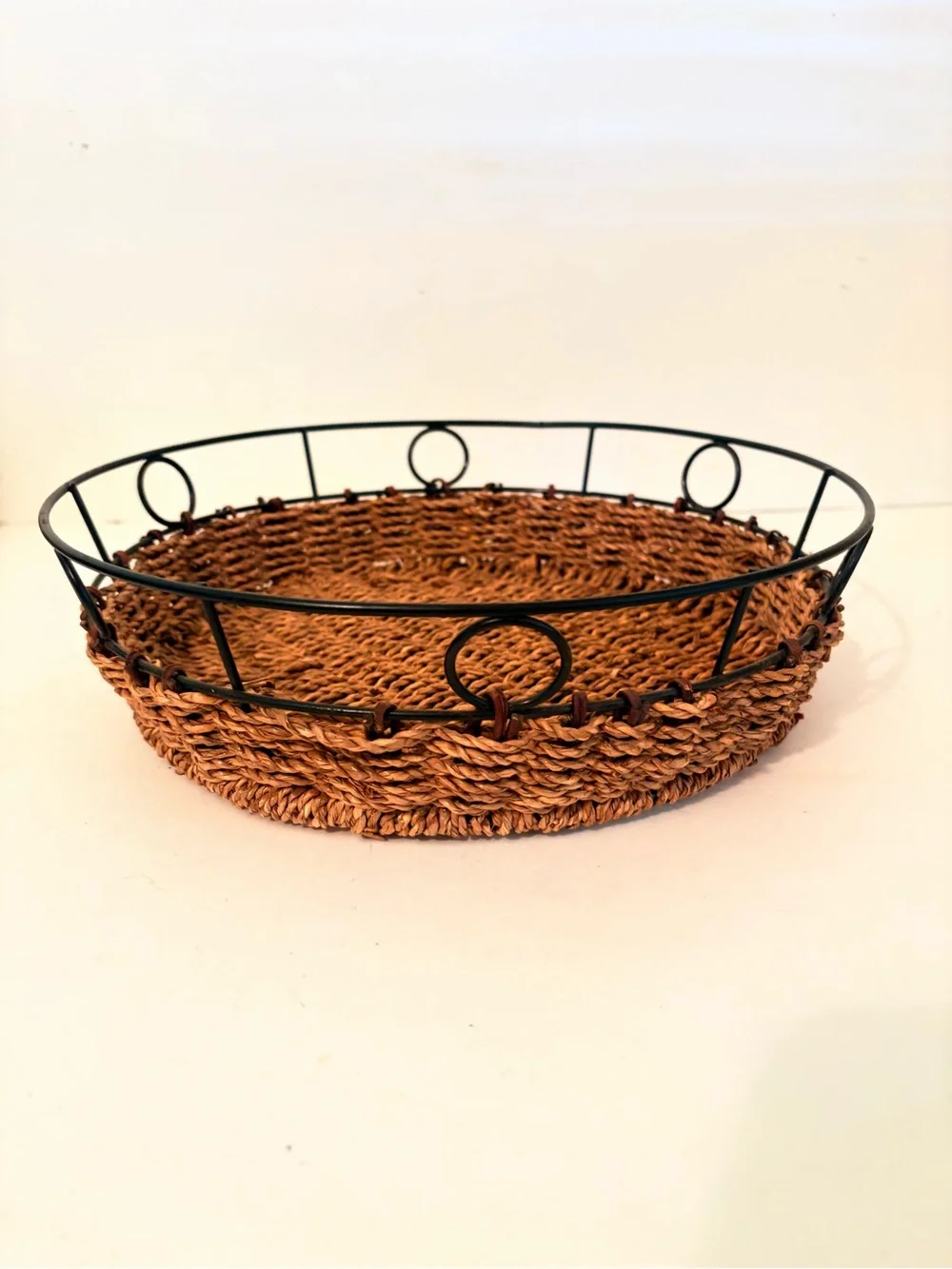 2 Woven Wicker Black Metal Frame Round Serving Display Basket Farmhouse Decor